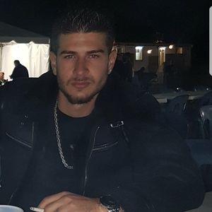 Meet your Posher, Stathis